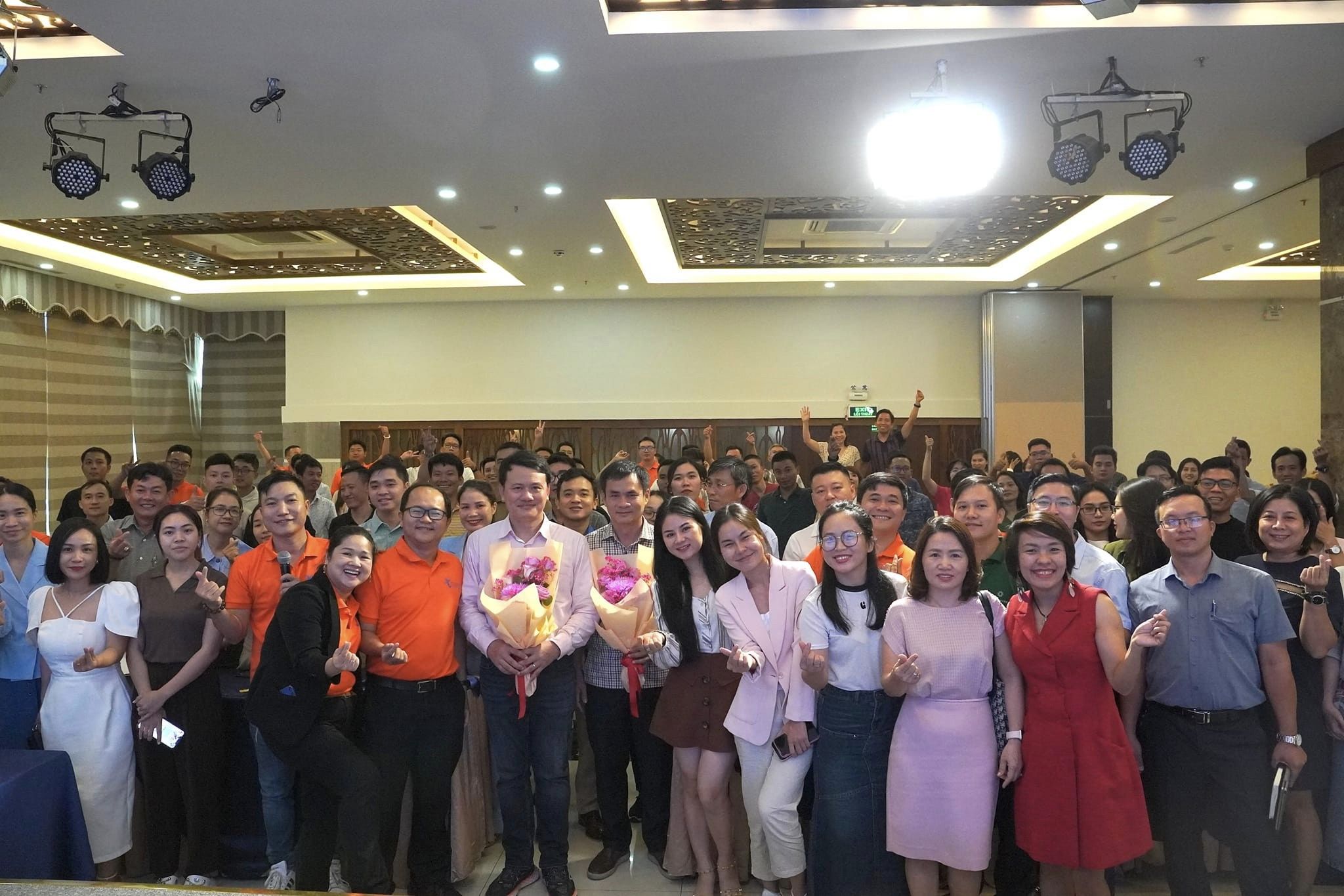 Về công ty 386501087 707853931387406 3409212457980929121 n